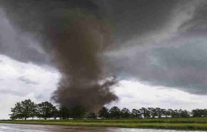 Why was The Heavy High wind warning Windstorm Caused?